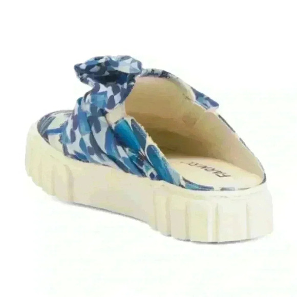 FARM RIO Women’s Tropical Sweet Rio Mule Sneaker With Blue Bow NWT SIZE 9 - Picture 12 of 15